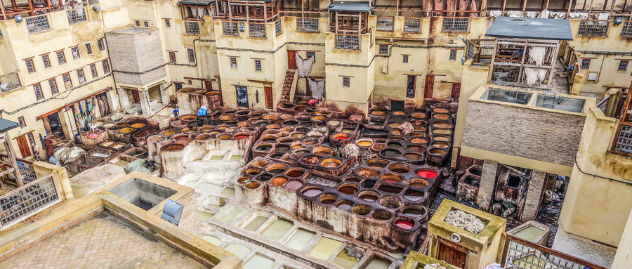 A50：摩洛哥+突尼斯15日--摩洛哥（薩布蘭卡<2晚>、馬拉喀什<2晚>、拉巴特、梅克內(nèi)斯、菲斯<2晚>、沃魯比利斯城、“藍色小鎮(zhèn)”舍夫沙萬、丹吉爾）、突尼斯（哈馬馬特、“圣城”凱魯萬、“綠洲地區(qū)”托澤爾、撒哈拉沙漠地區(qū)、“洞穴之都”馬特馬他、蘇塞、迦太基遺址、“藍白小鎮(zhèn)”西迪布薩義德）   